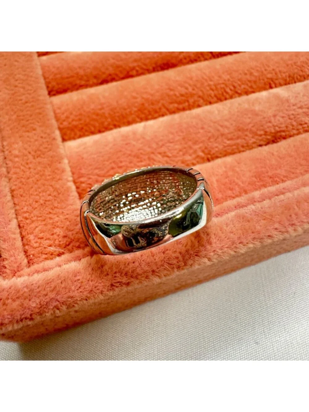 Aurora Borealis Dome Ring With Iridescent Crystals Size 7 Silver-Tone Band - Picture 9 of 12